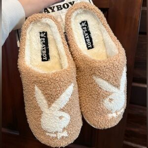 Playboy NWT slippers latte cream fuzzy indoor outdoor